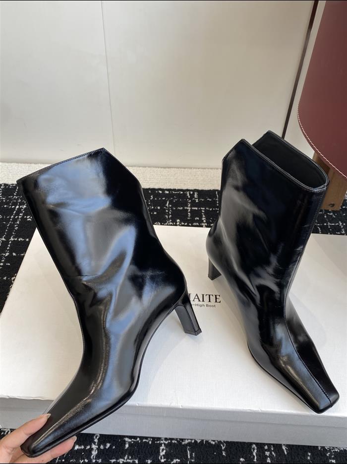 20251128174410446 390